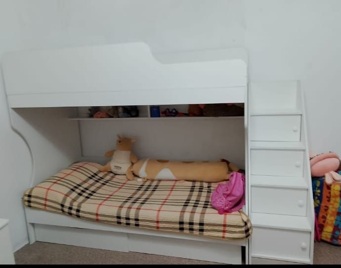 Продам детский двух яростный кровать