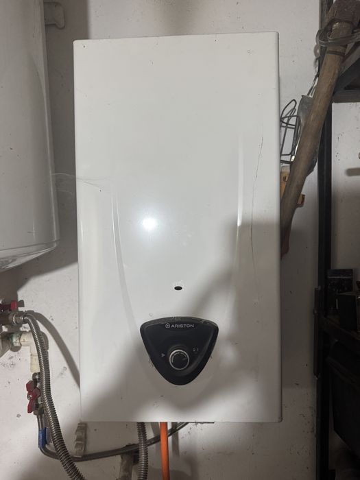 Instant caldura cu Gaz