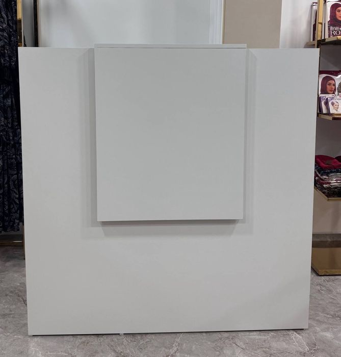 Kassa uchun reception va maniken.