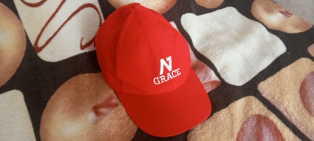 Продам красную кепку grance детский размер