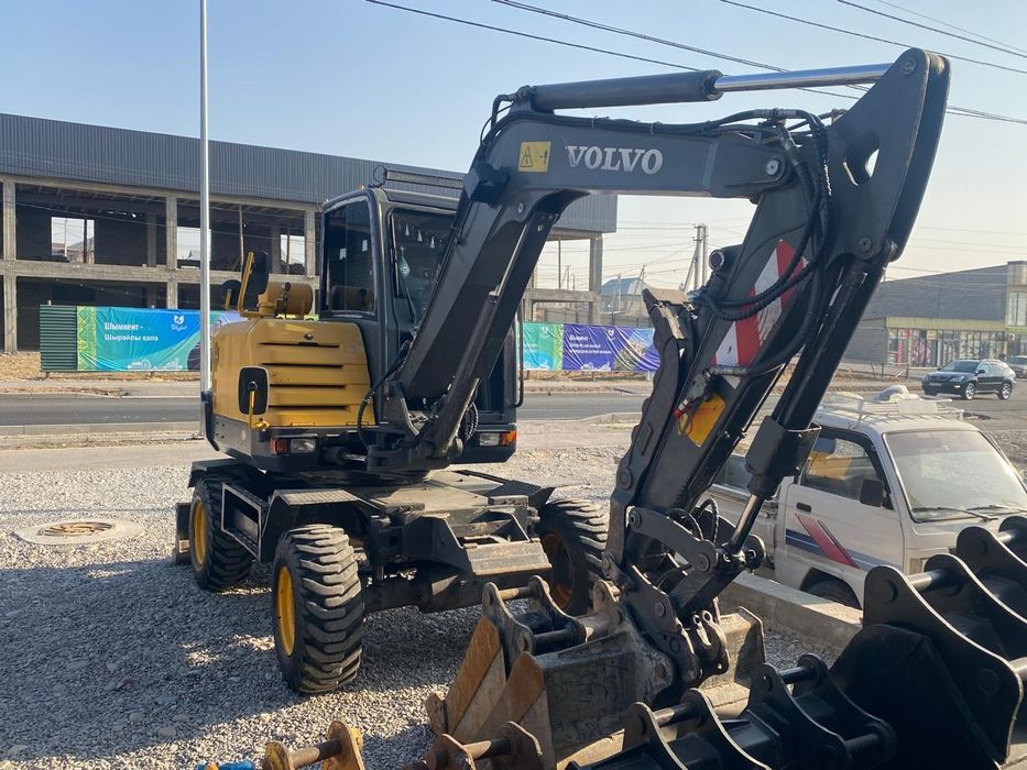 Экскаватор малютка услуги