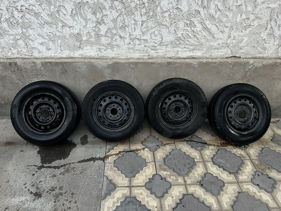 Продам диски с резиной