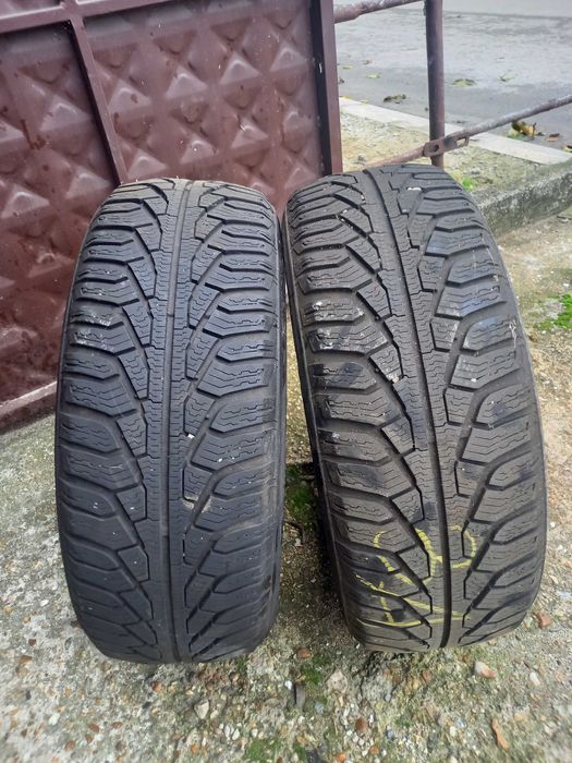 Зимни гуми 2 x  205 55 16 Uniroyal