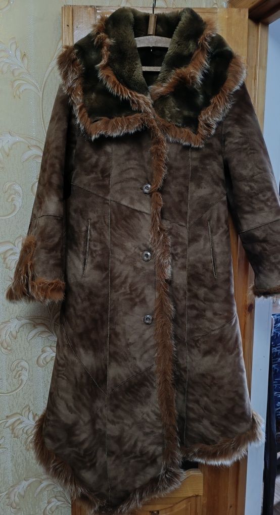 Продам женскую дублёнку