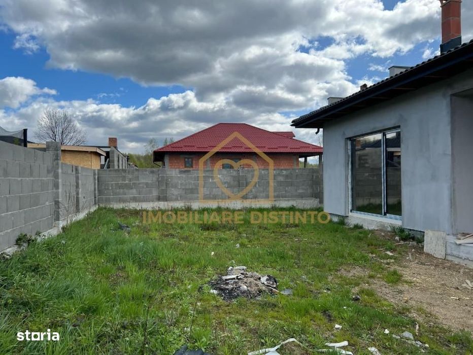 Casa 3 camere pe nivel zona Castel Transilvania