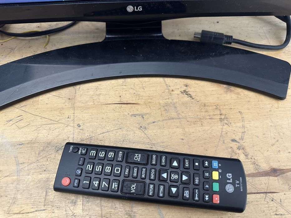 Tv led LG 28mt49s-mt cu alimentare 220v