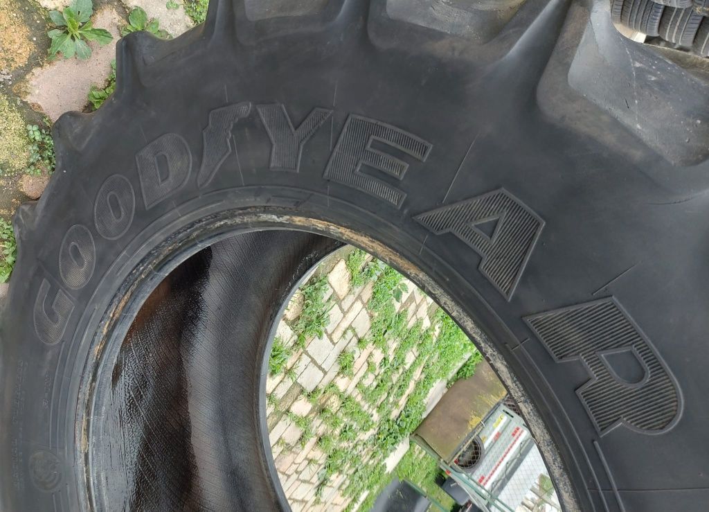 O bucată 600/65 - R34 Goodyear