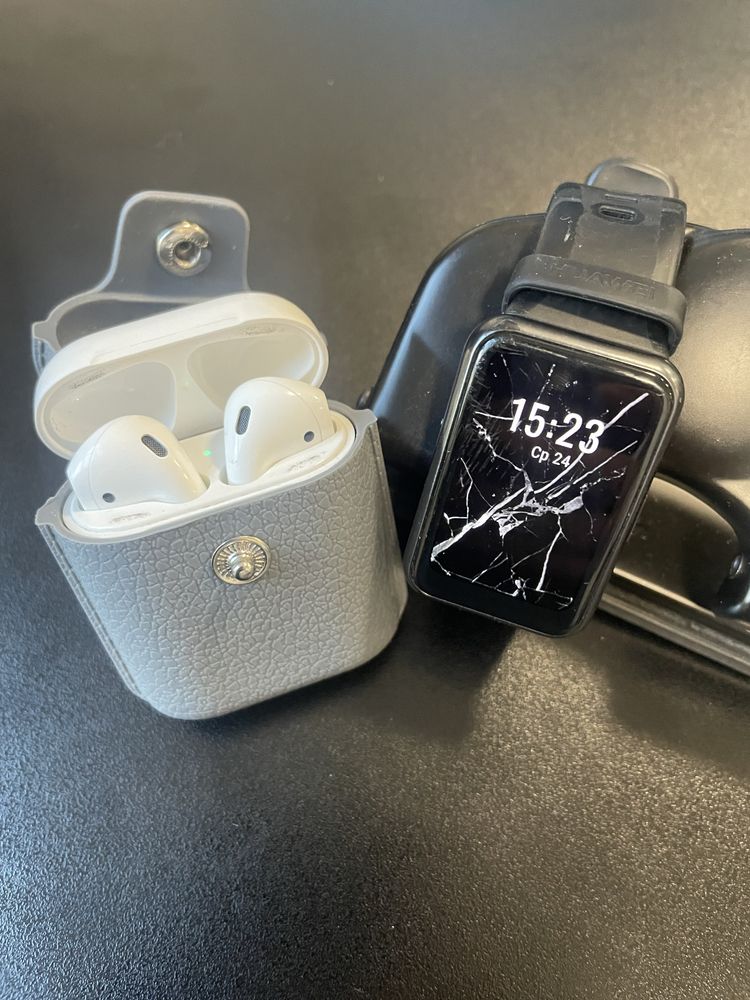 Продам Iphone X часы huawei наушники air pods