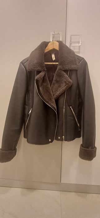 Vând jachetă biker Mango