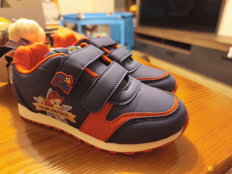 Детски обувки номер 30