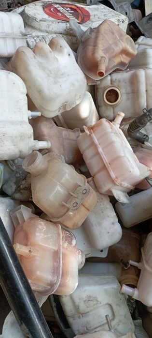 Plasmassa sotiladi 3000 so'm
