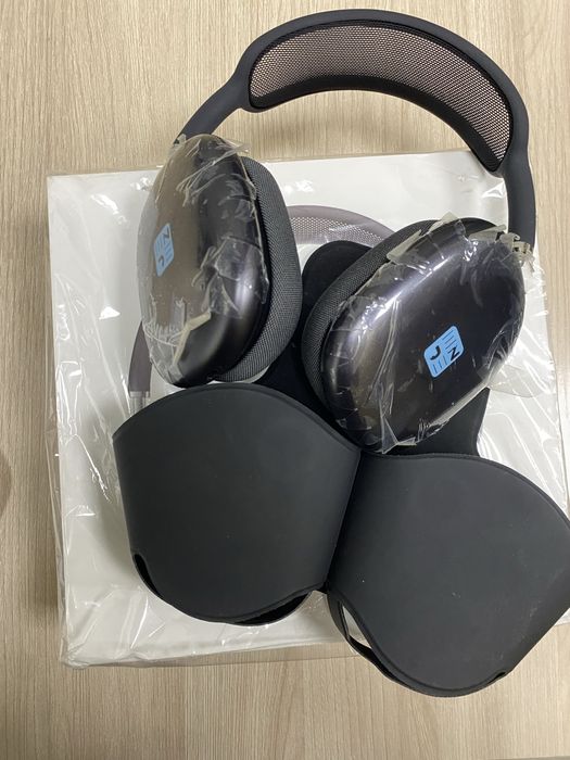 AirPods Max