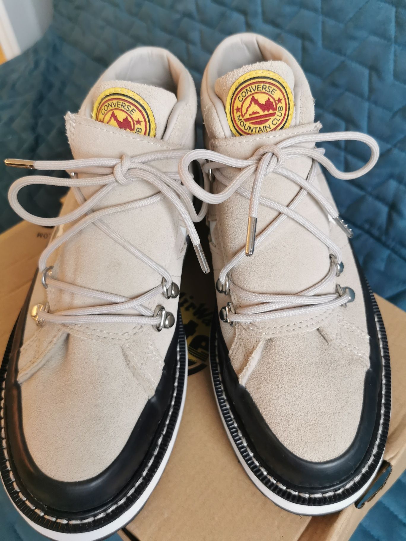 Уникални боти Converse