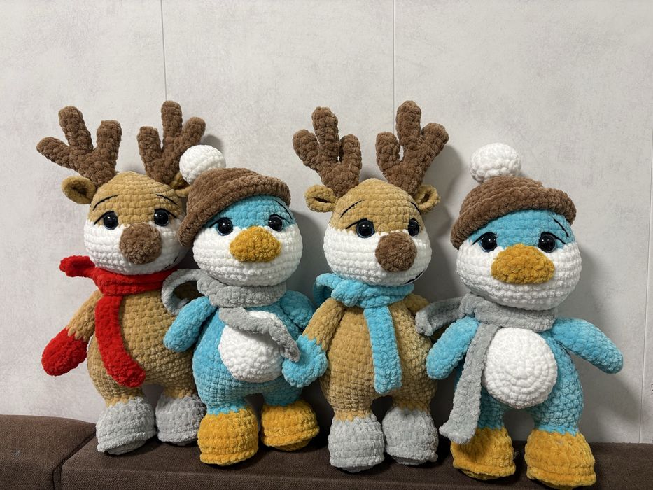 Ръчно изплетени коледни играчки