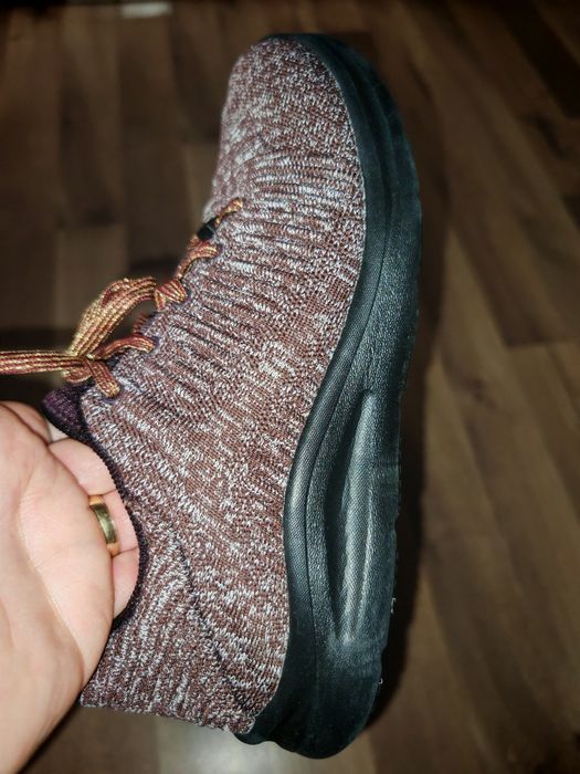 Vând adidași marca Engelbert Strauss