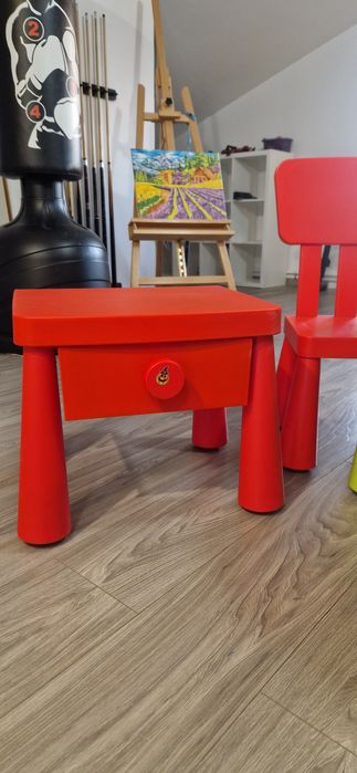 Mobilier copii, scaun, noptiera, masa