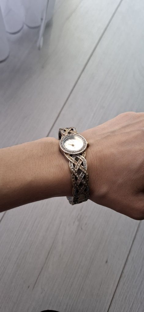 Часы VIVANI Rhinestone Bracelet Analog Quartz -