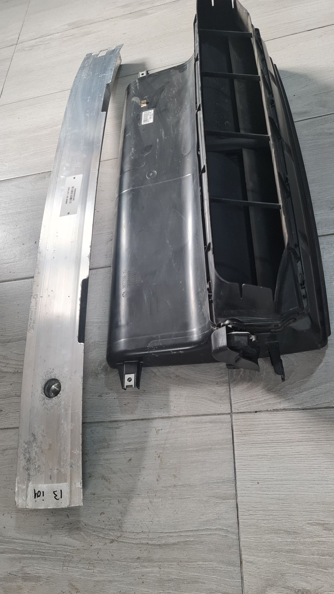 Bara fata armatura far faruri grila activa BMW I3 i01