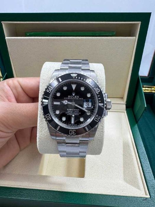 Rolex Submariner Oyster 41 мм Oystersteel m124060-0001
