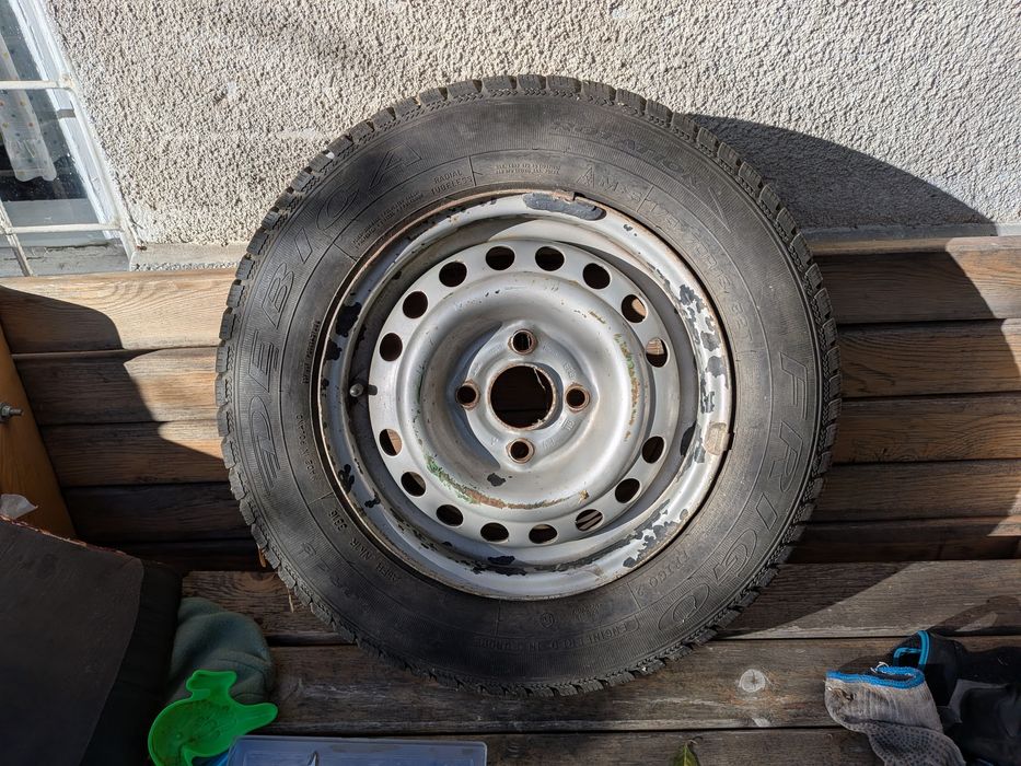 Зимни гуми с джанти Debica