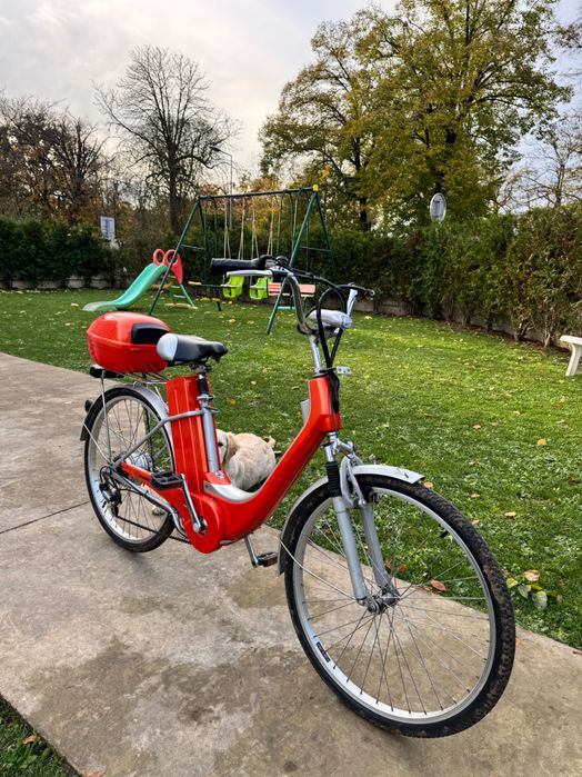 Bicicletă total electrica