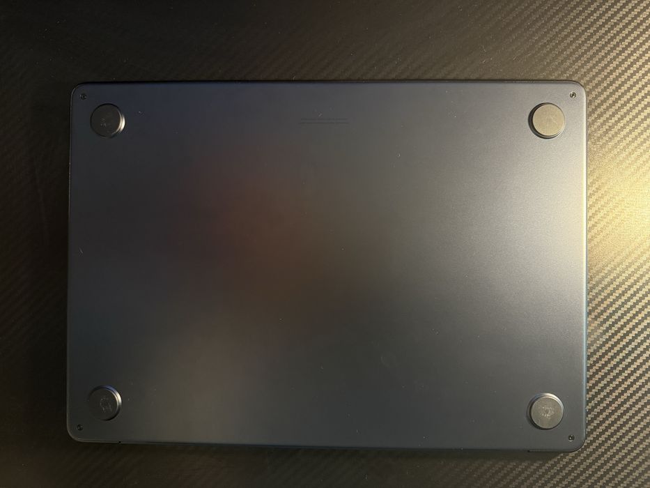 Macbook Air 13’ M2 8GB 256 Midnight Blue (Като Нов)