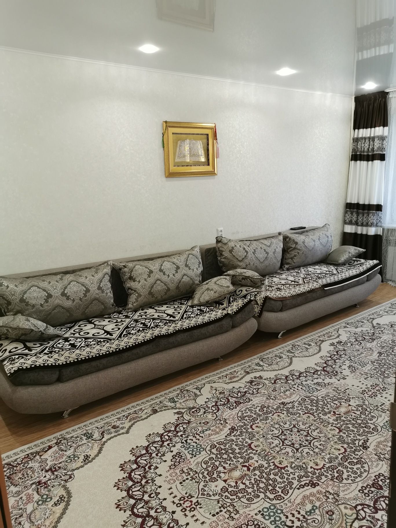 Новый диван 79000 т.т  (2 шт ×79000)