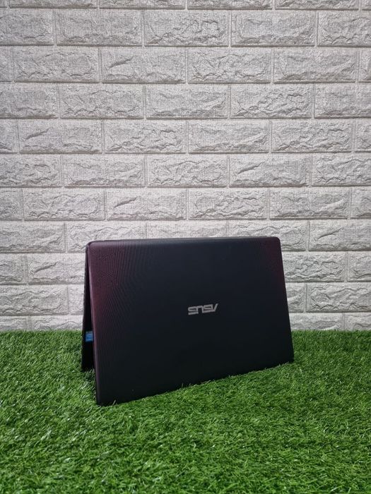 Asus X550JK хамёнбоп нархда Gaming вариант.