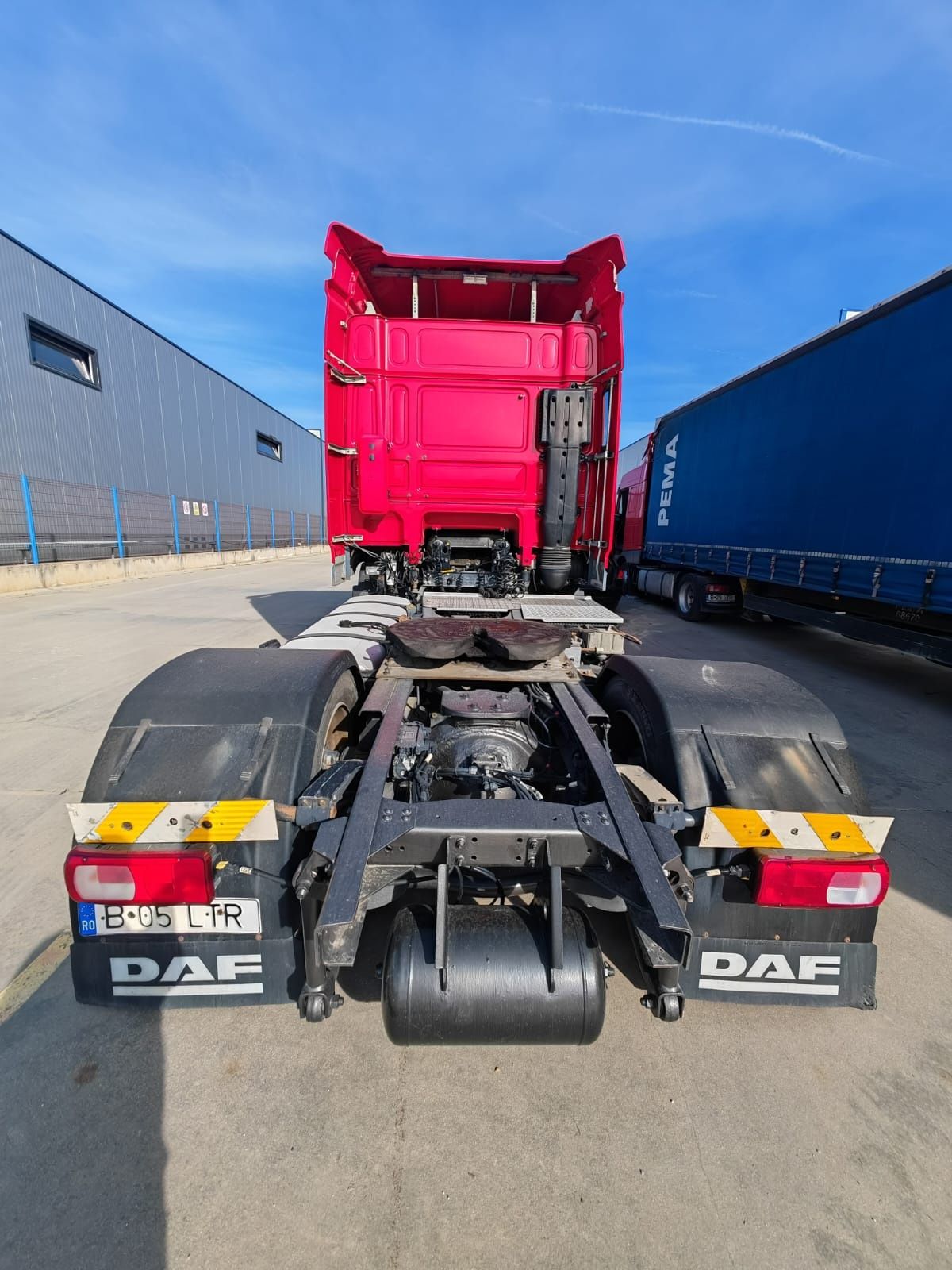 Vând camion DAF XF410