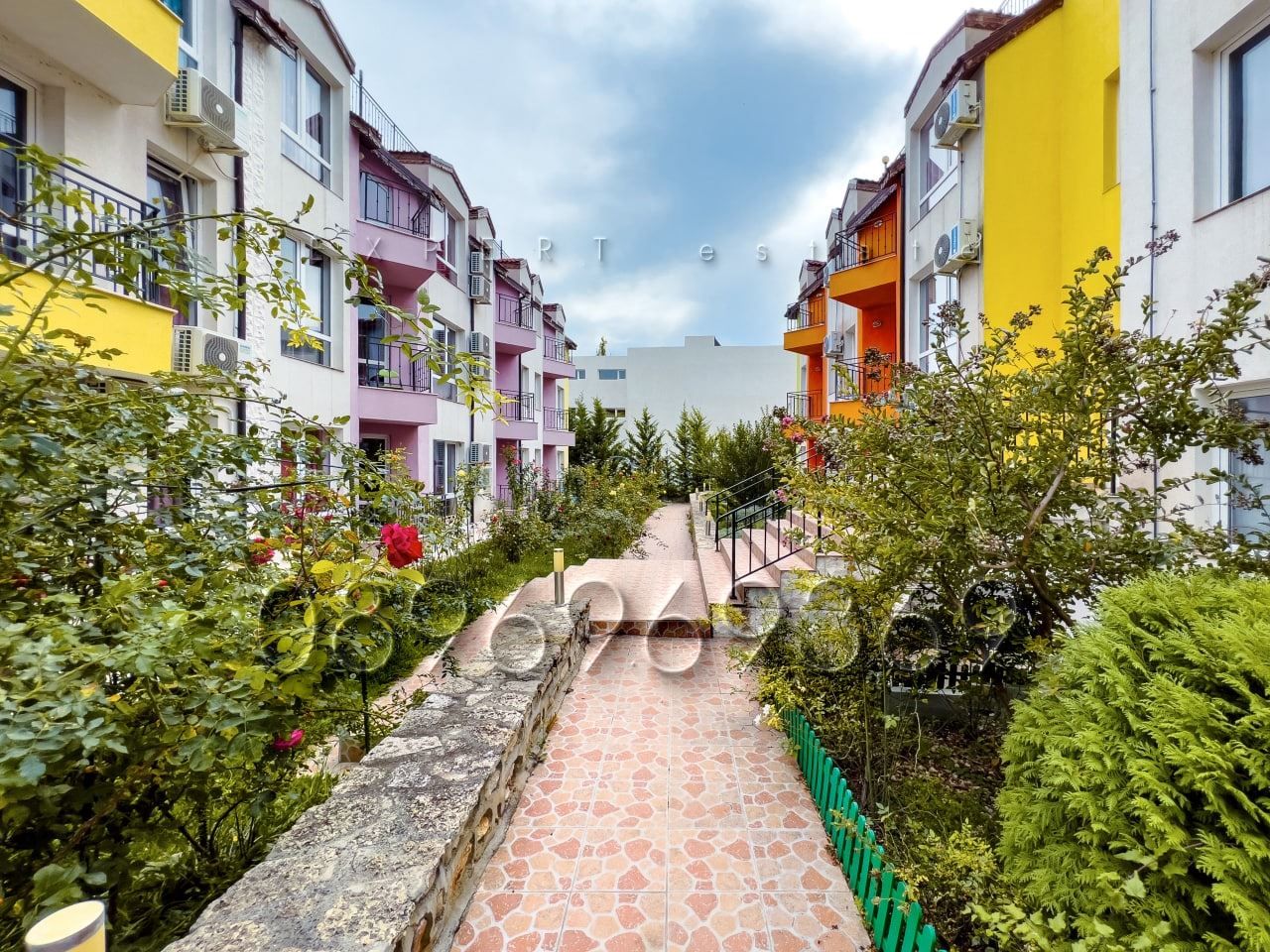 Продава се Едностаен апартамент в Балчик - 42 кв.м за 890 €/кв.м - Снимка #3