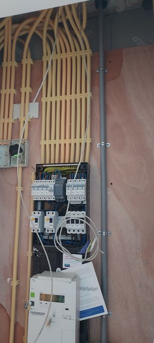 Electrician autorizat