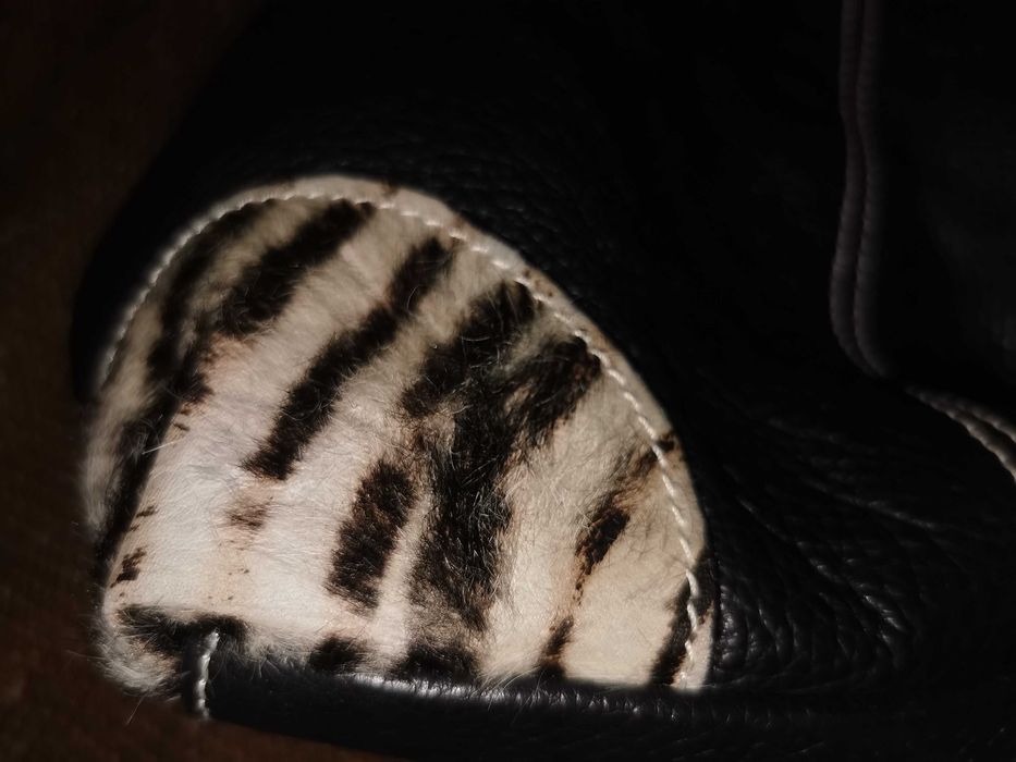 Geanta medie din piele naturala și blana