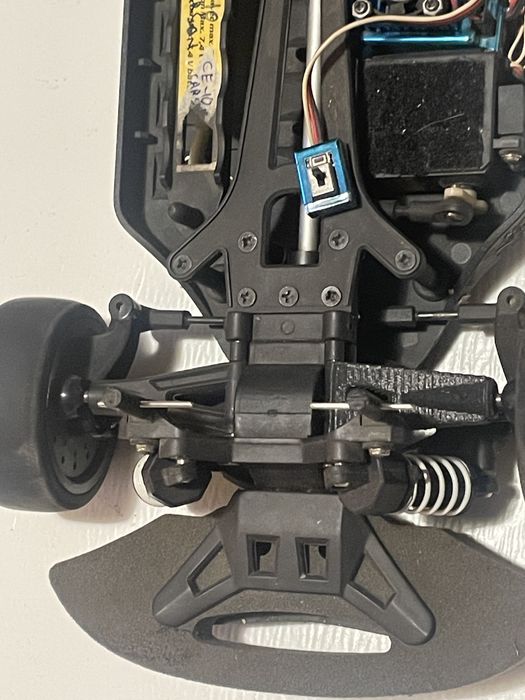 Automodel touring brushless 1/10 4x4 Carson CE-10
