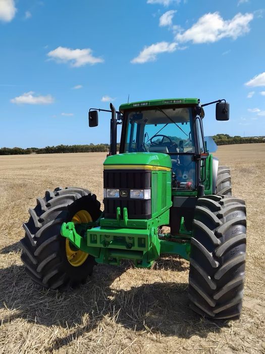 Tractor John deere 6900