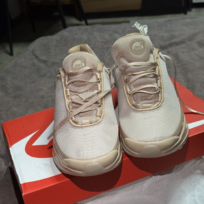 Nike AIR MAX DN - 39