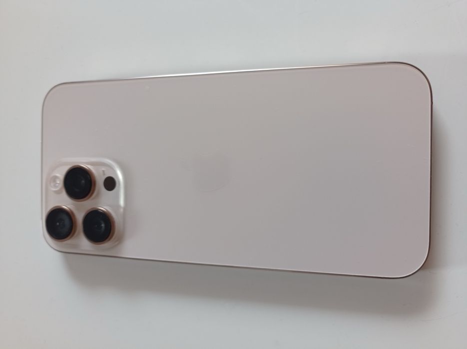 Apple Iphone 16 pro max 256 Desert Tit. ПЕРФЕКТЕН!