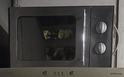 Микравалновка не рабочии!