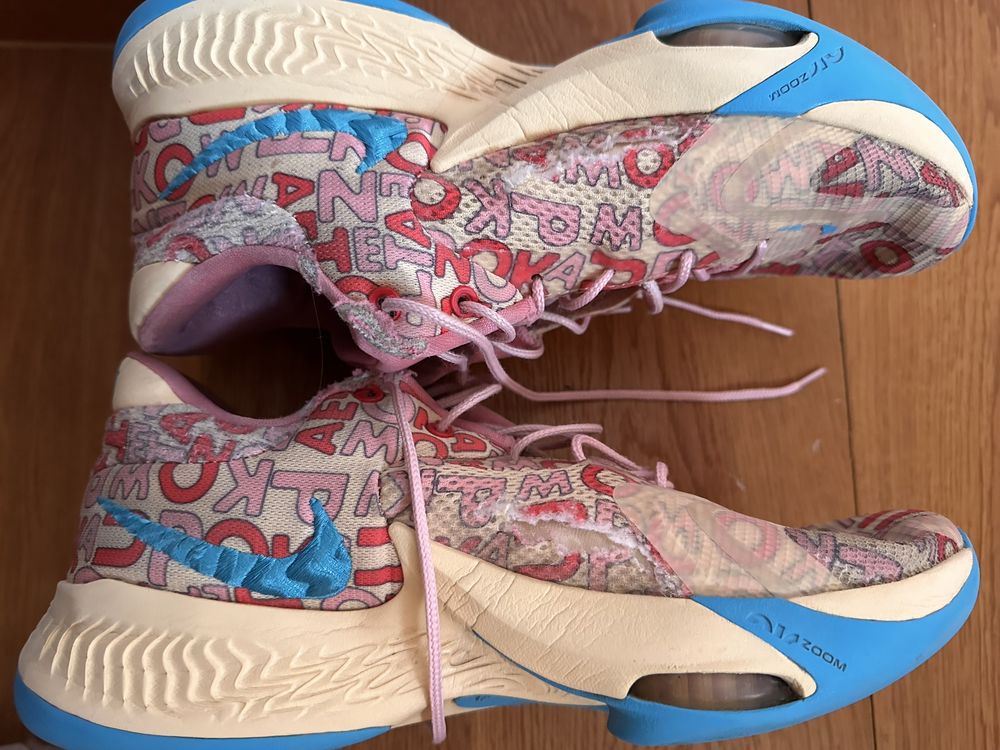 Маратонки    Nike