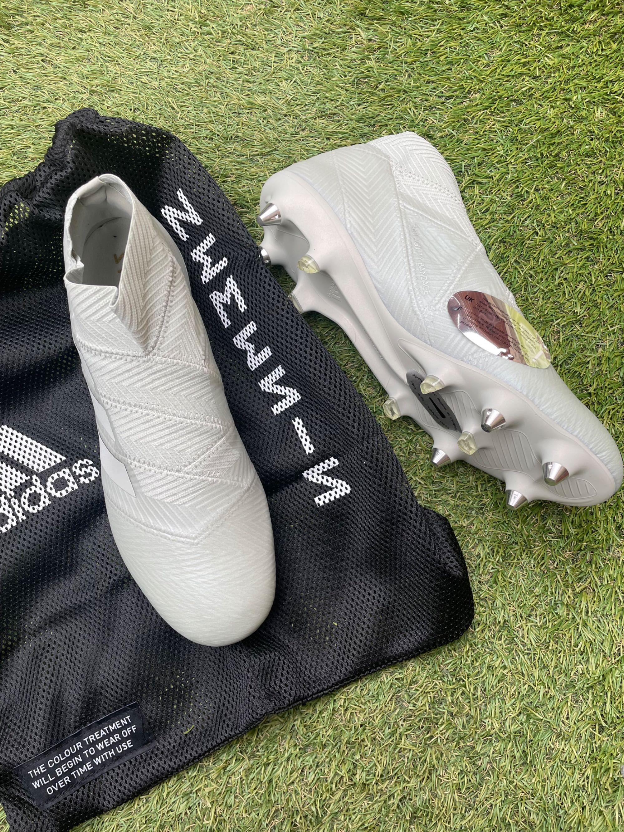 Ghete fotbal Adidas Nemeziz 18 + sg masura 42