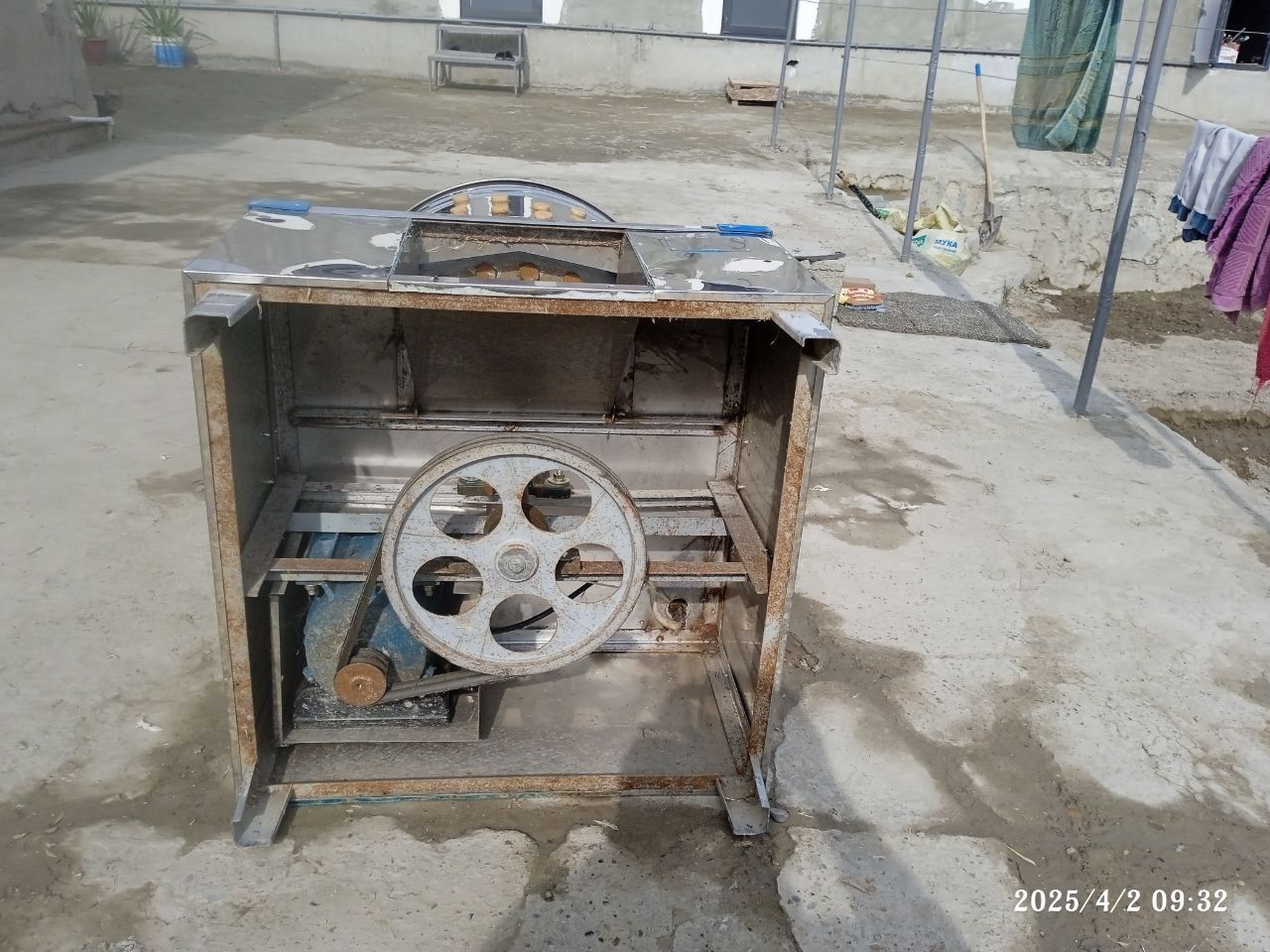 Tovuq Pati Tozaydigan aparat