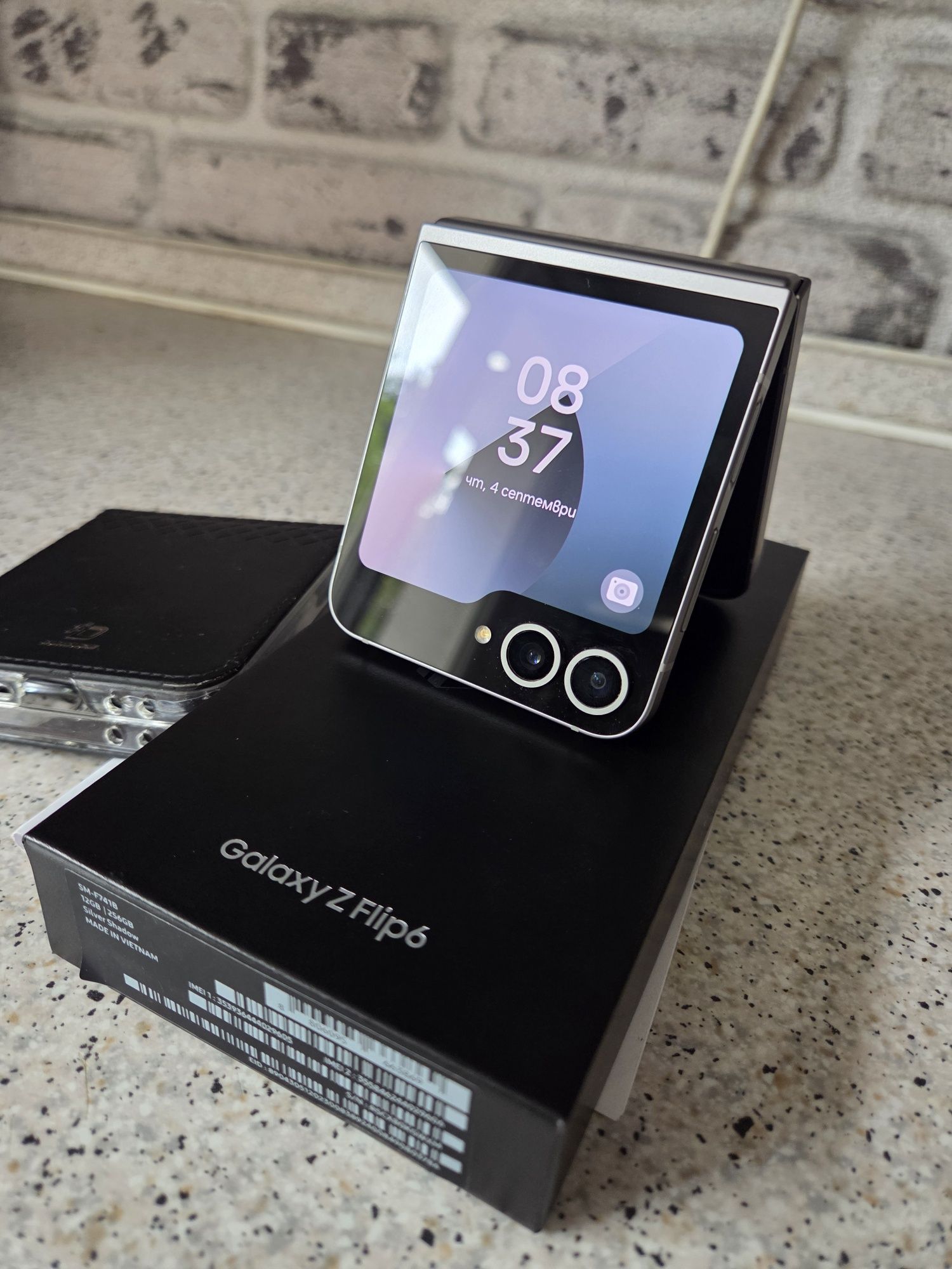 Samsung Z flip 6 256GB