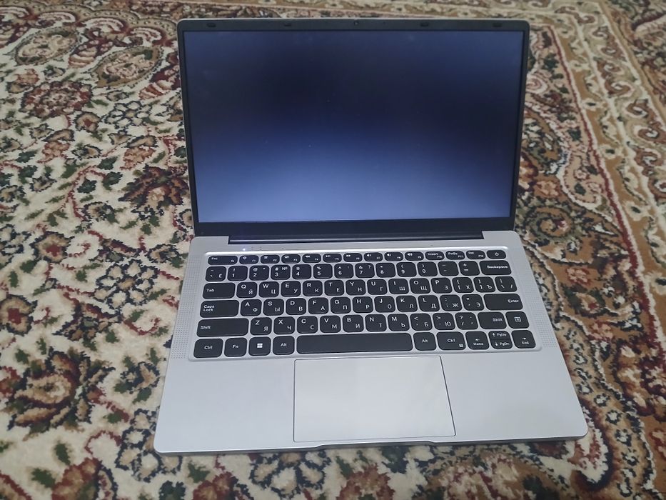 Celeron (R) N4000