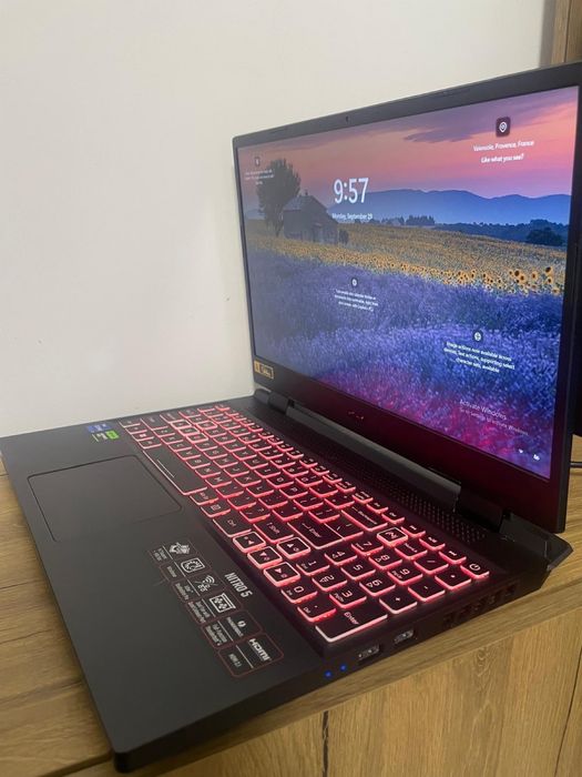 Laptop Gaming Acer Nitro 5 + incarcator