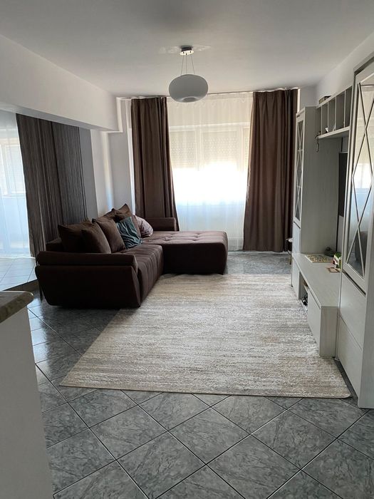 Apartament cu 3 camere