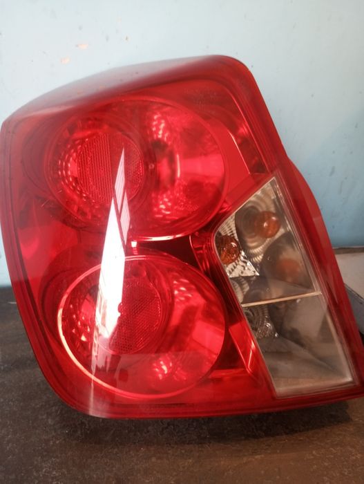 Lasseti jentra orqa optra fara