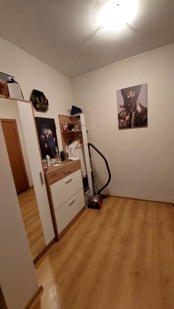 Продава се Ателие в Разлог - 57 кв.м за 764 €/кв.м - Снимка #3