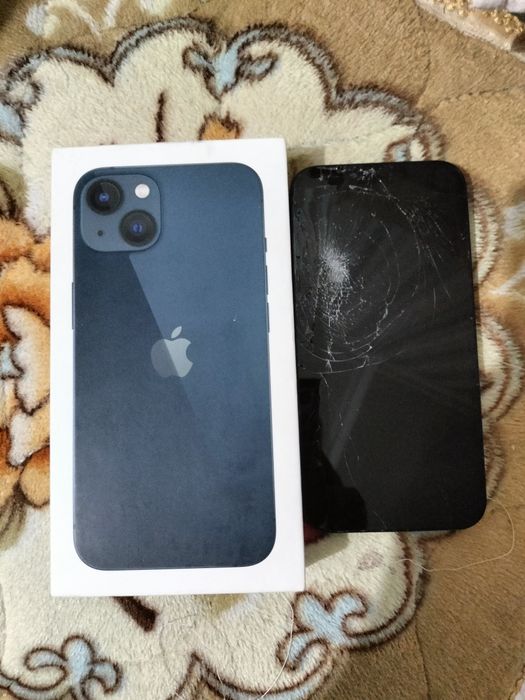 Продам айфон 13 на запчасти