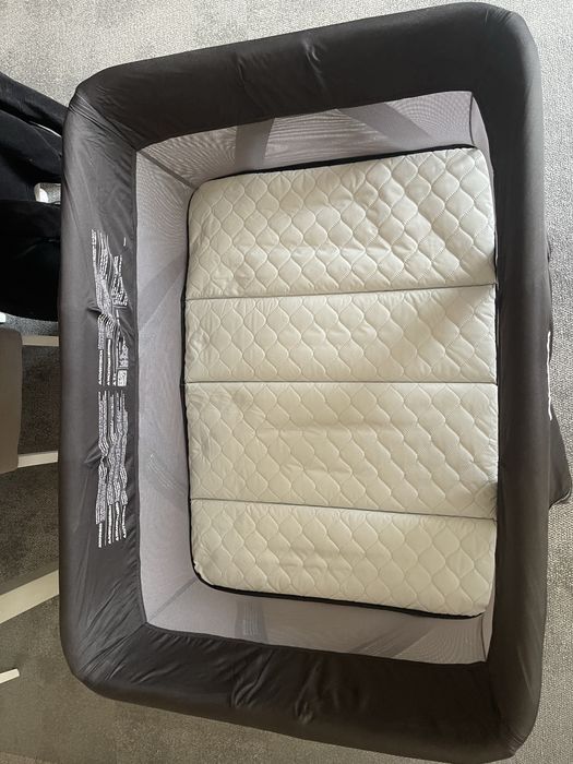 Patut pliabil Nuna Sena negru