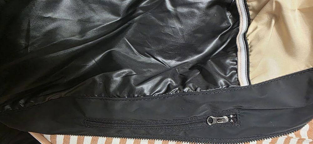 Geaca boss superbă  neagra