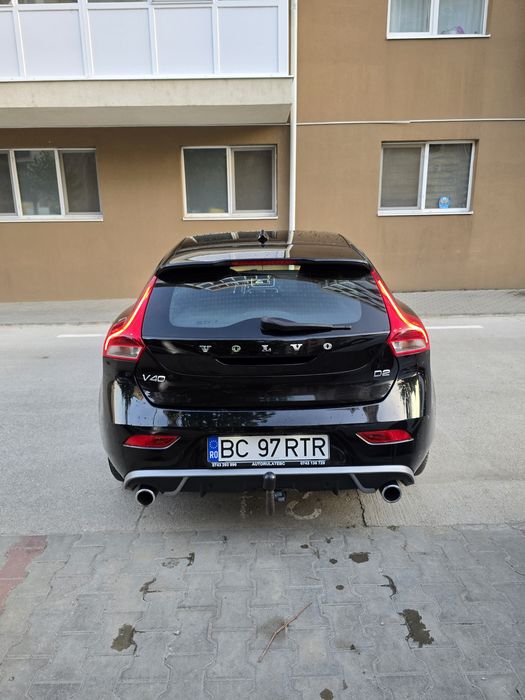 Volvo V40 D2 2.0 Diesel / 2015 / Negru / Interior piele / Euro 6